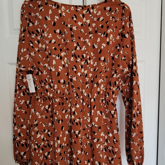 Maternity Top - Picture 2 of 4